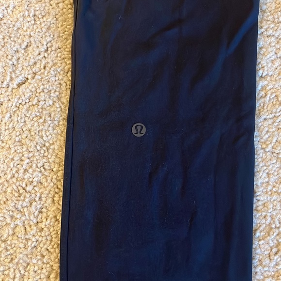 Lululemon On The Fly pant 25” - Picture 7 of 8